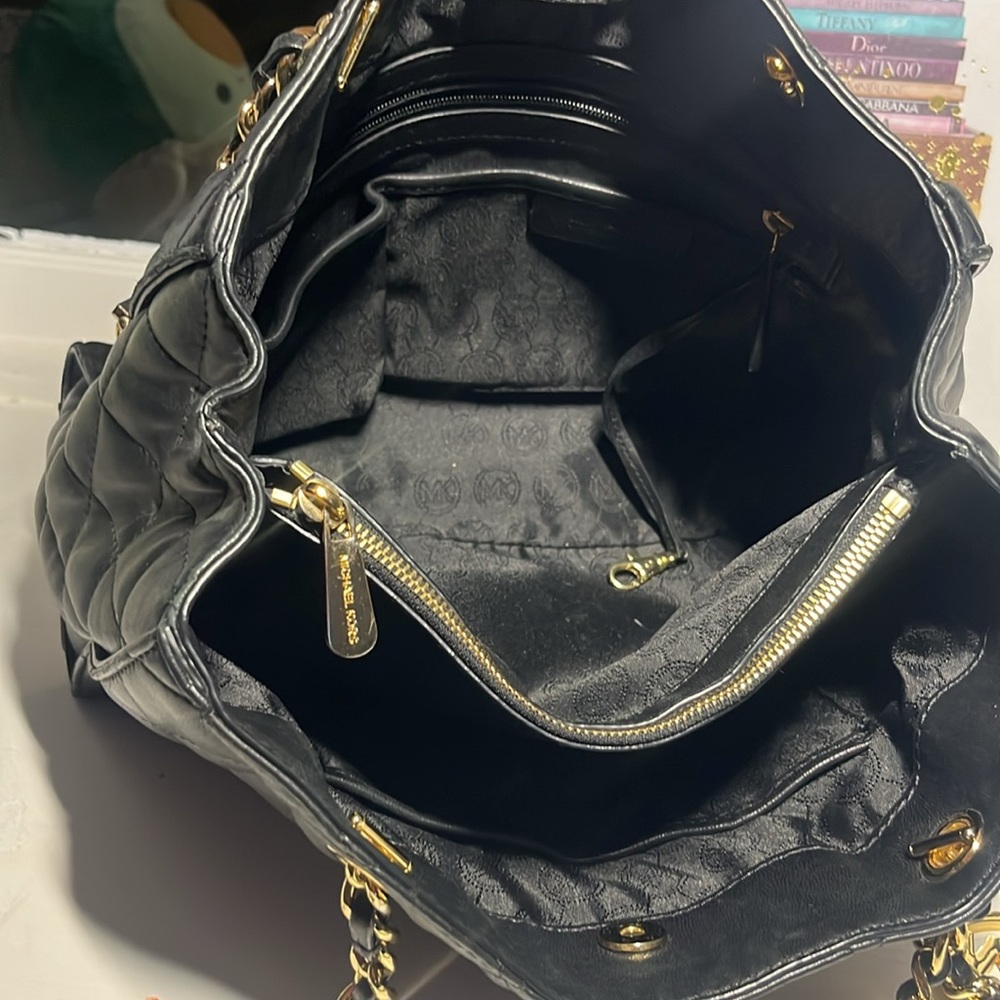 Michael Kors Black Quilted Leather Susannah Shoulder Bag Amazing Condition - Picture 12 of 12
